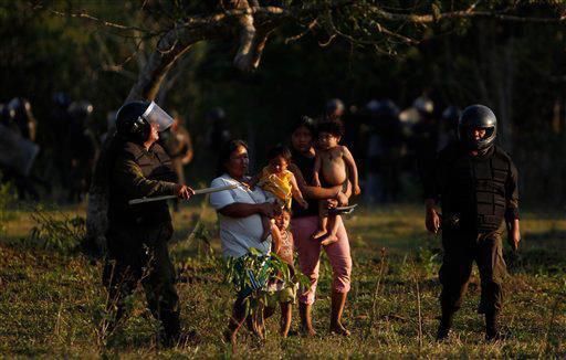 Alerta por criminalización del movimiento indígena en América Latina. Por  Marielle Cauthin | Zur2
